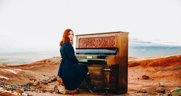 Robyn Cage Songtradr sync licensing tips
